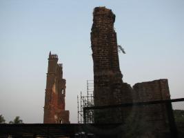 03 Ruins of St. Augustine (Goa, 2009)