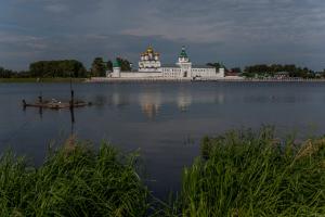 Kostroma. Holy Trinity monastery