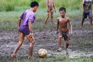 Muddy Soccer Boys 1
